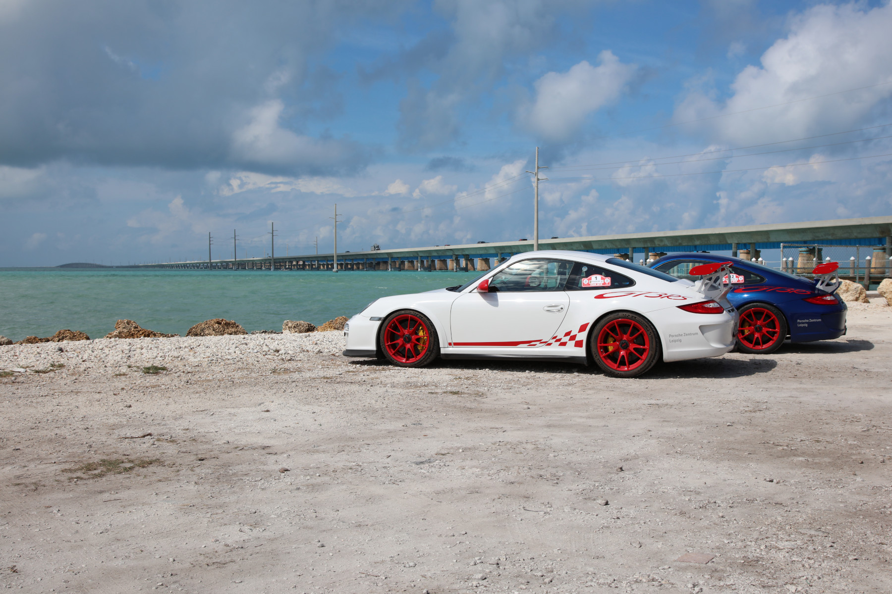 Seven Mile Bridge at the two German 911 GT3 RS